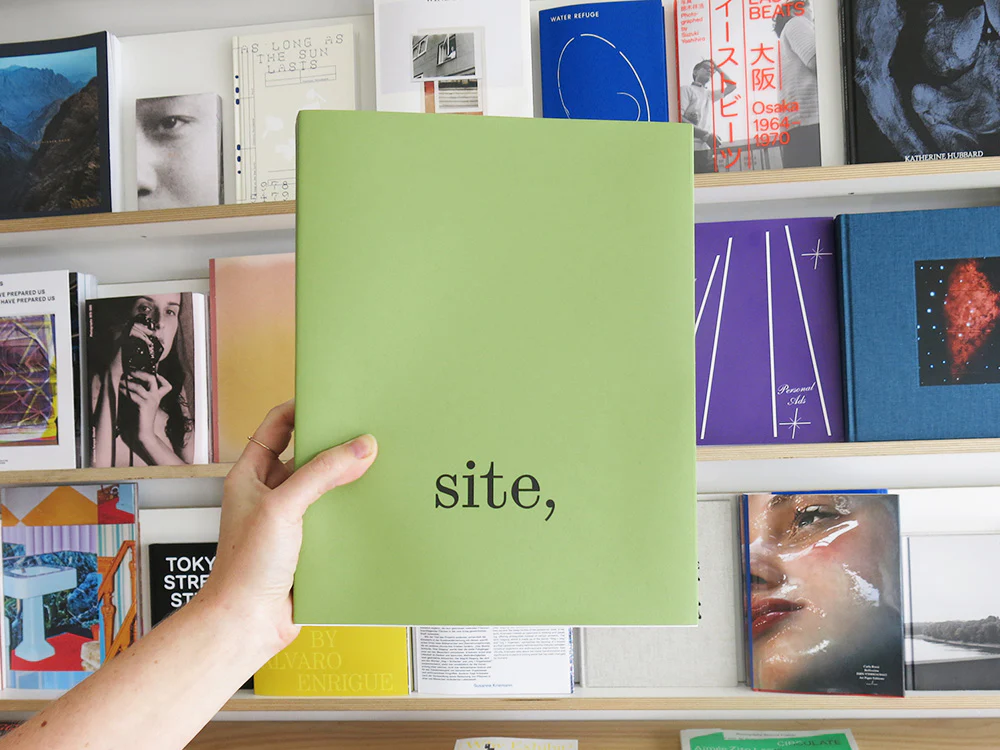 Aleix Plademunt: Sit, site, chair, cherry