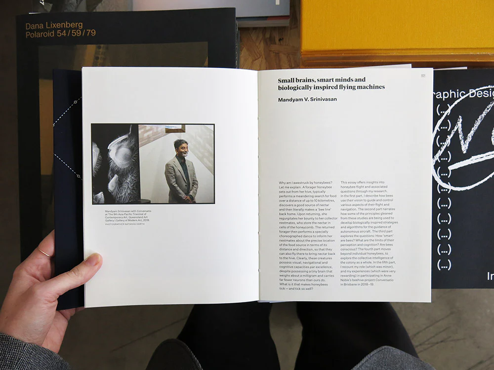 Anne Noble āĀ ConversÄtiÅ: In the Company of Bees - Image 5
