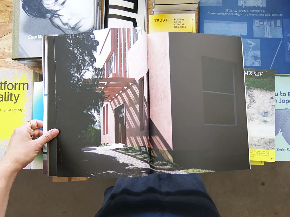 PRE-ORDER: Casa de Serralves - Image 3