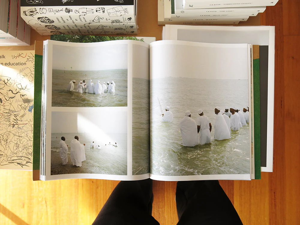 Chloe Dewe Mathews – Thames Log - Image 9