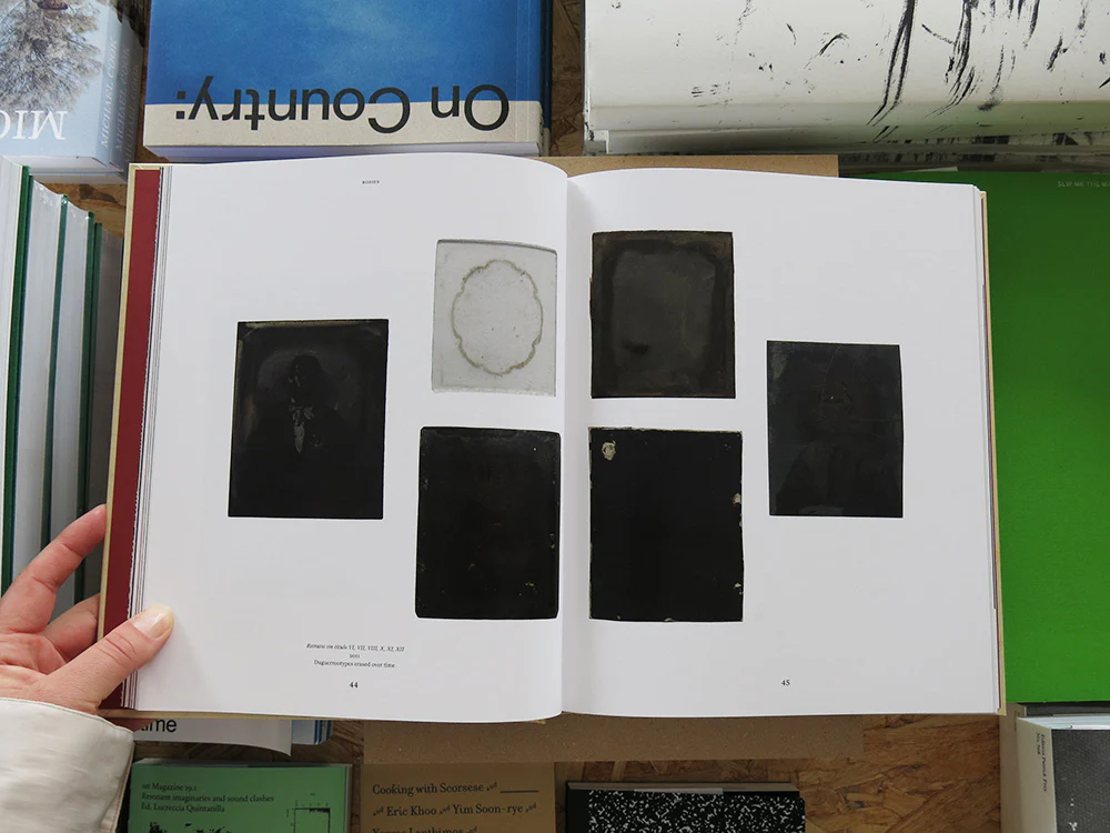 Gabriel de la Mora – La Petite Mort - Image 3