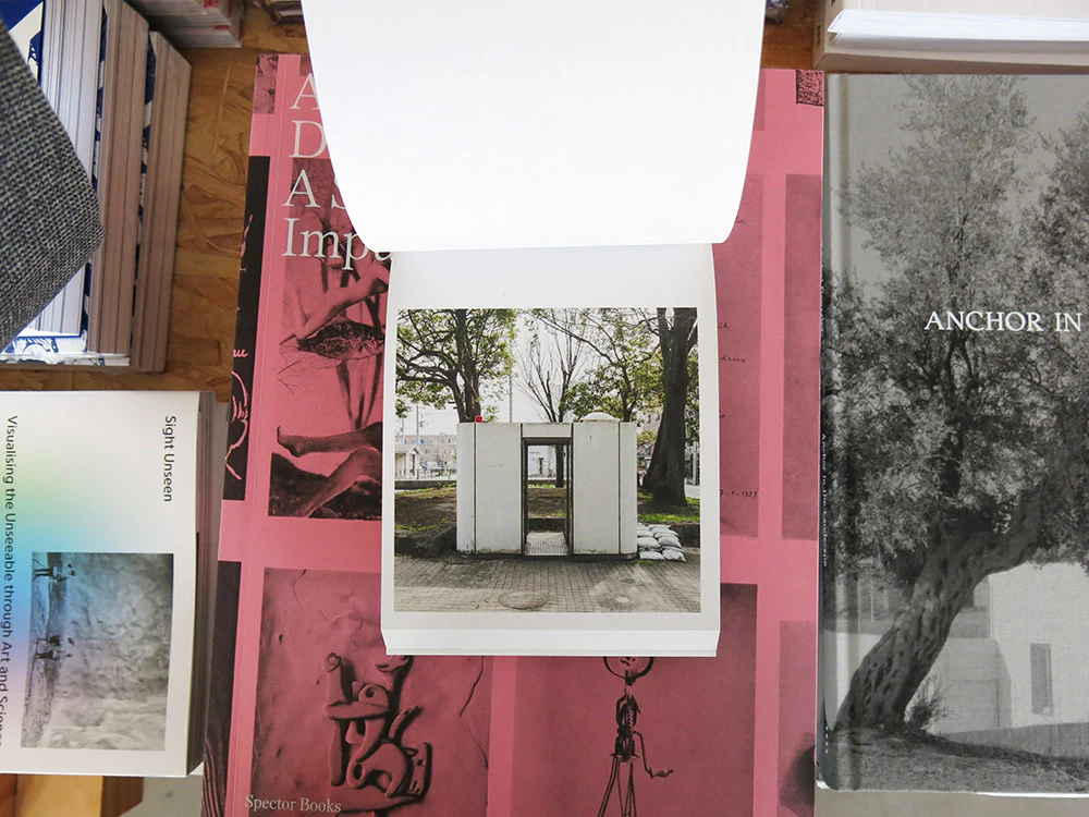 Hidefumi Nakamura – Toilets a Go Go! - Image 8