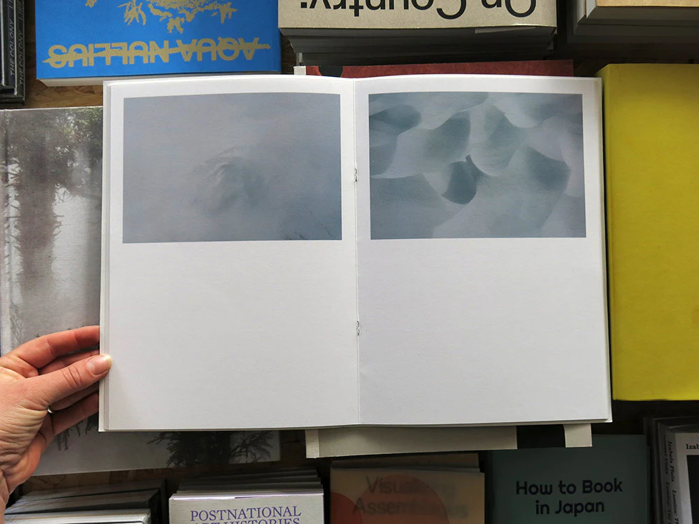 Junki Yarinome – White room - Image 5