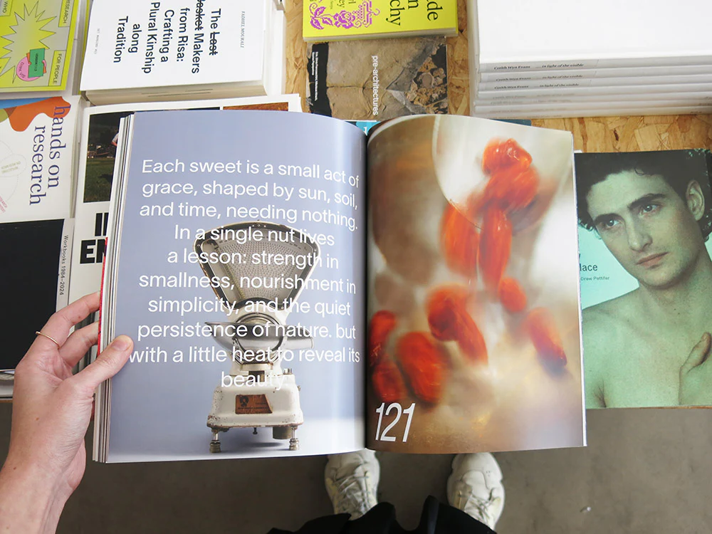 LoveWant Issue 39 - Image 9