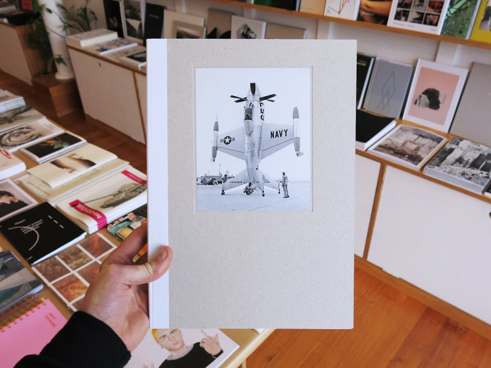 Sjoerd Knibbeler - Paper Planes
