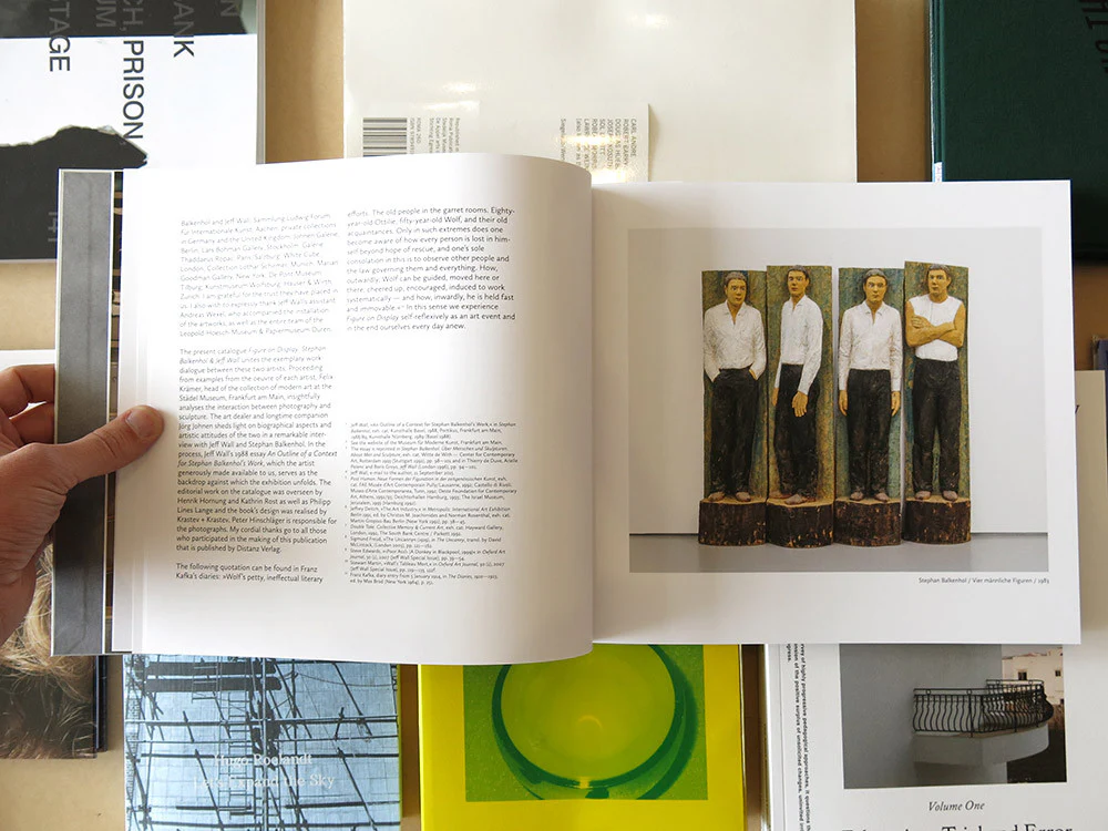 Stephan Balkenhol & Jeff Wall - Figure on Display - Image 2